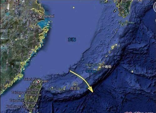 Hạm đội Hải quân Trung Quốc vượt qua chuỗi đảo thứ nhất (chạy xuyên qua vùng biển quốc tế giữa đảo Okinawa và đảo Miyako), tiến ra Tây Thái Bình Dương tập trận